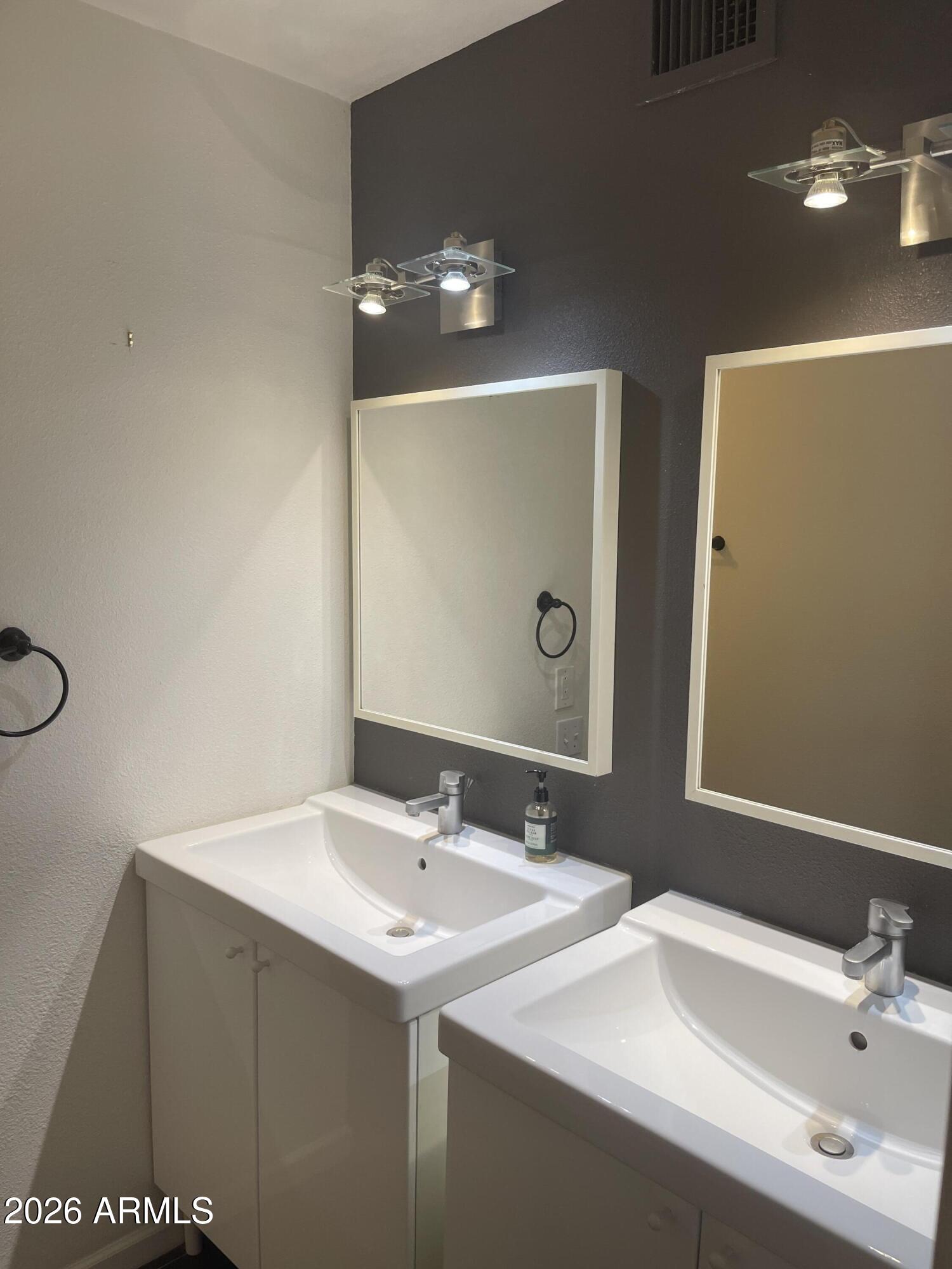 5618 South Rocky Point Road Tempe, AZ 85283 - Photo 21 of 33