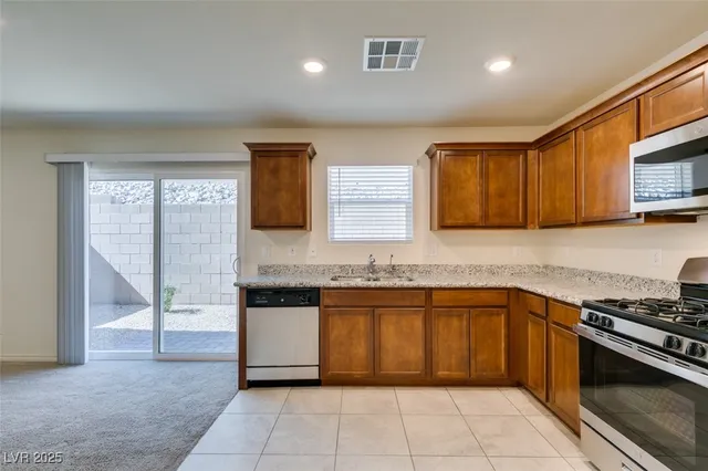 $1,929 | 301 Rain Quail Way, Henderson, NV 89012