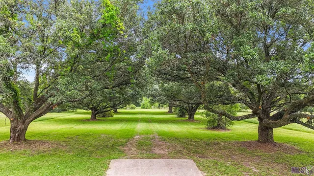 $700,000 | 8085 Hooper Road, Baton Rouge, LA 70811