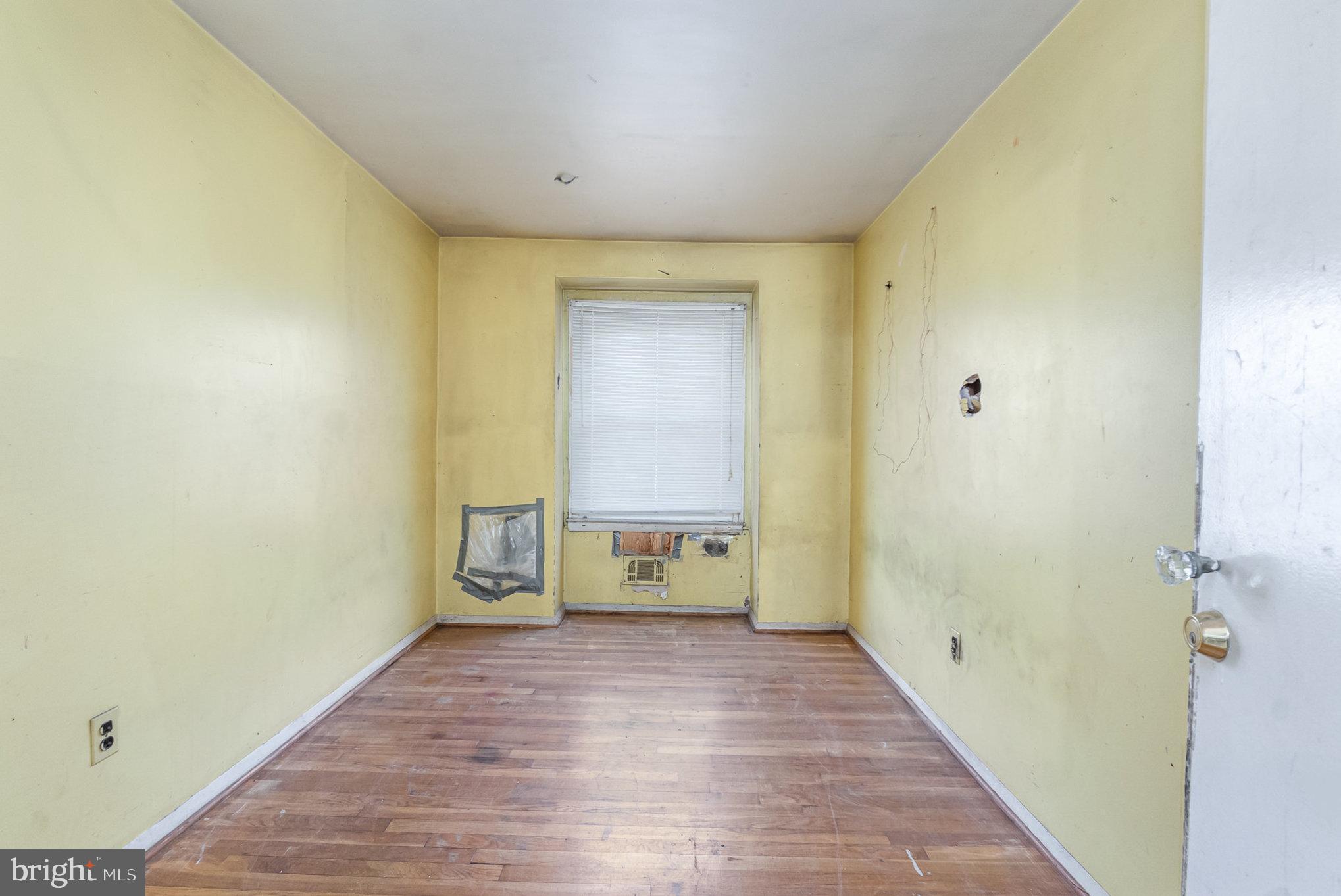 2137 Cockspur Road Baltimore, MD 21220 - Photo 11 of 25 a view of an empty room