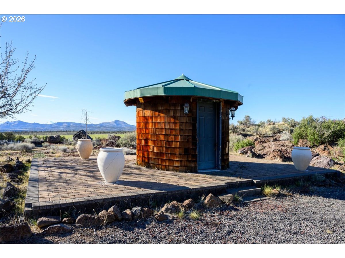 1299 Northwest McDaniel Road Powell Butte, OR 97753 - Photo 17 of 48