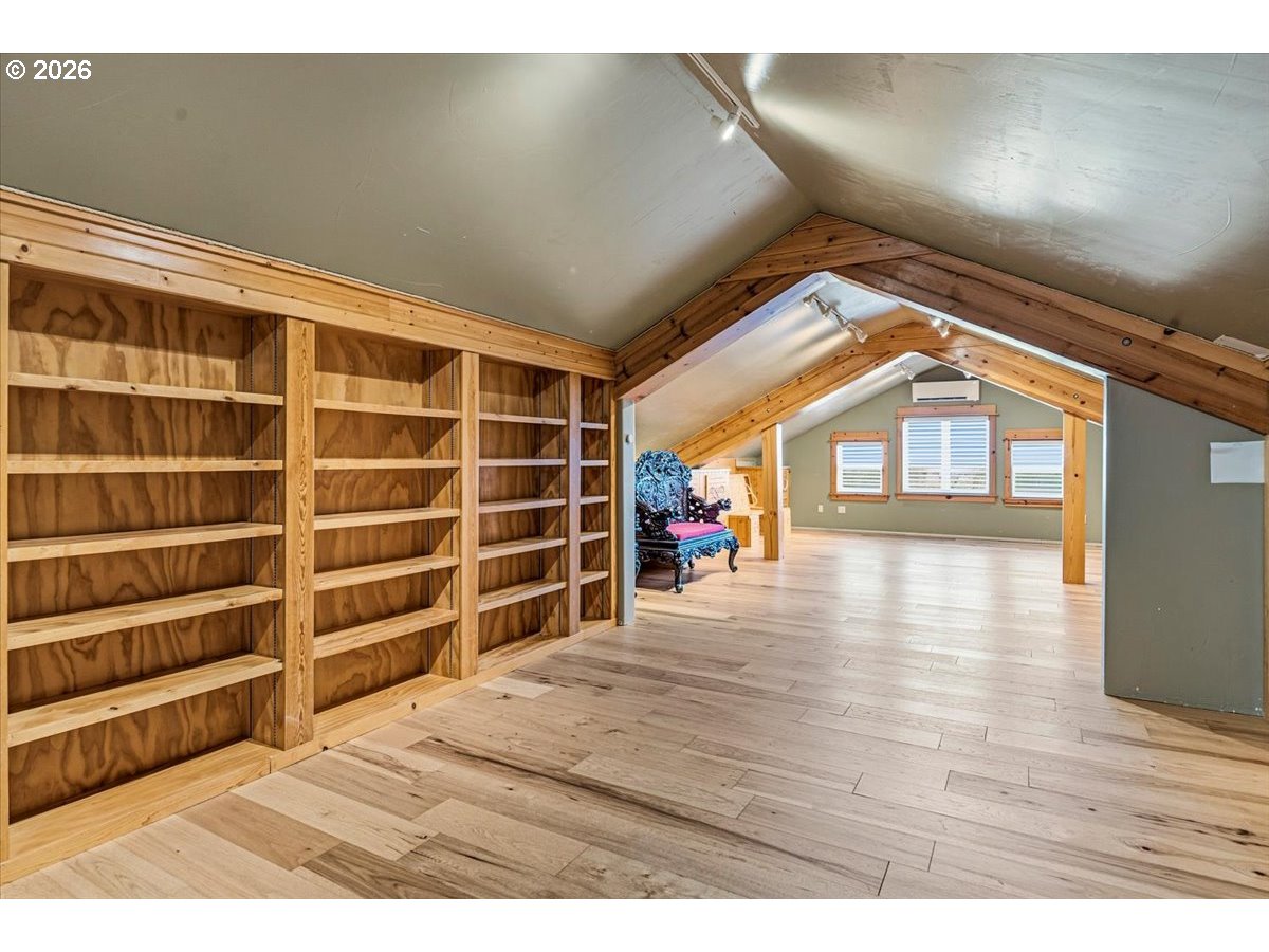 1299 Northwest McDaniel Road Powell Butte, OR 97753 - Photo 21 of 48