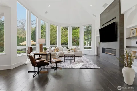 $4,500,000 | 19267 Northeast 149th Street, Woodinville, WA 98077