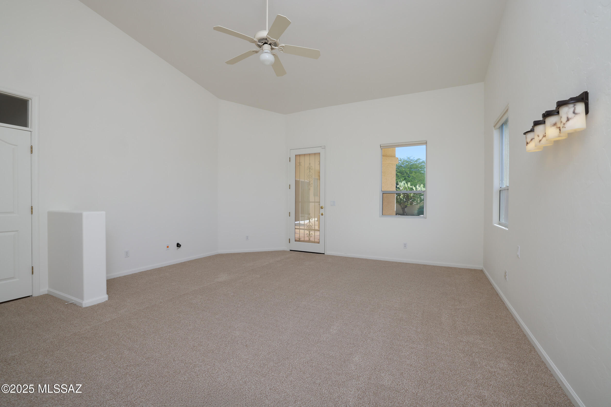 12510 North Piping Rock Road Tucson, AZ 85755 - Photo 24 of 47