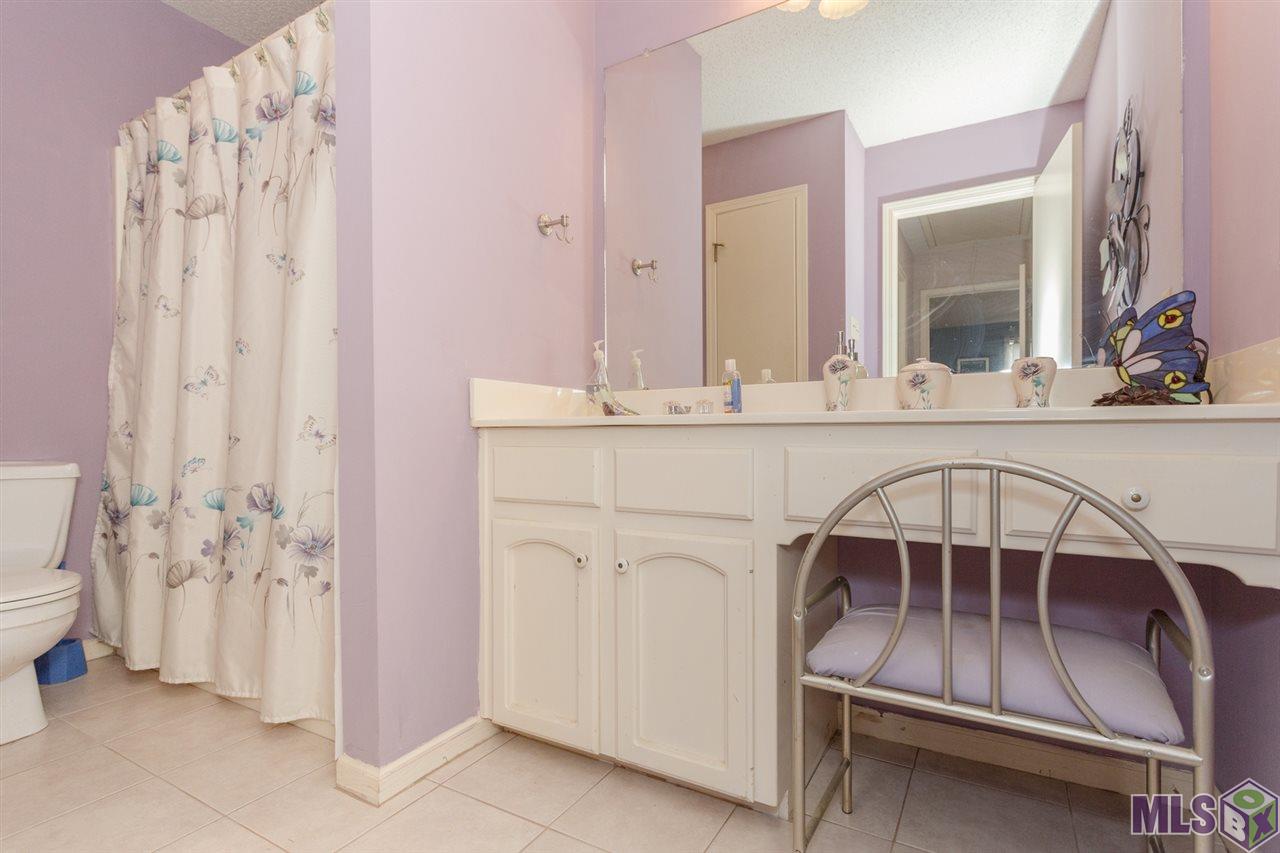 2492 Inverrary Drive Baton Rouge, LA 70816 - Photo 20 of 27 Gallery Image 20