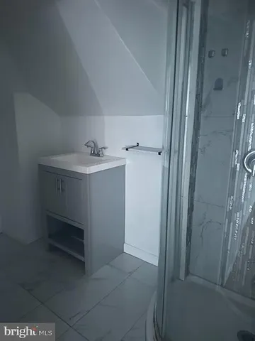 a view of utility room