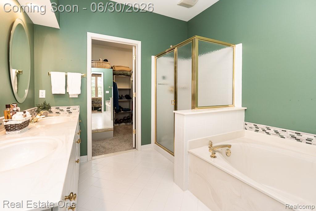 1904 Dunham Drive, Unit 12 Rochester, MI 48306 - Photo 25 of 45