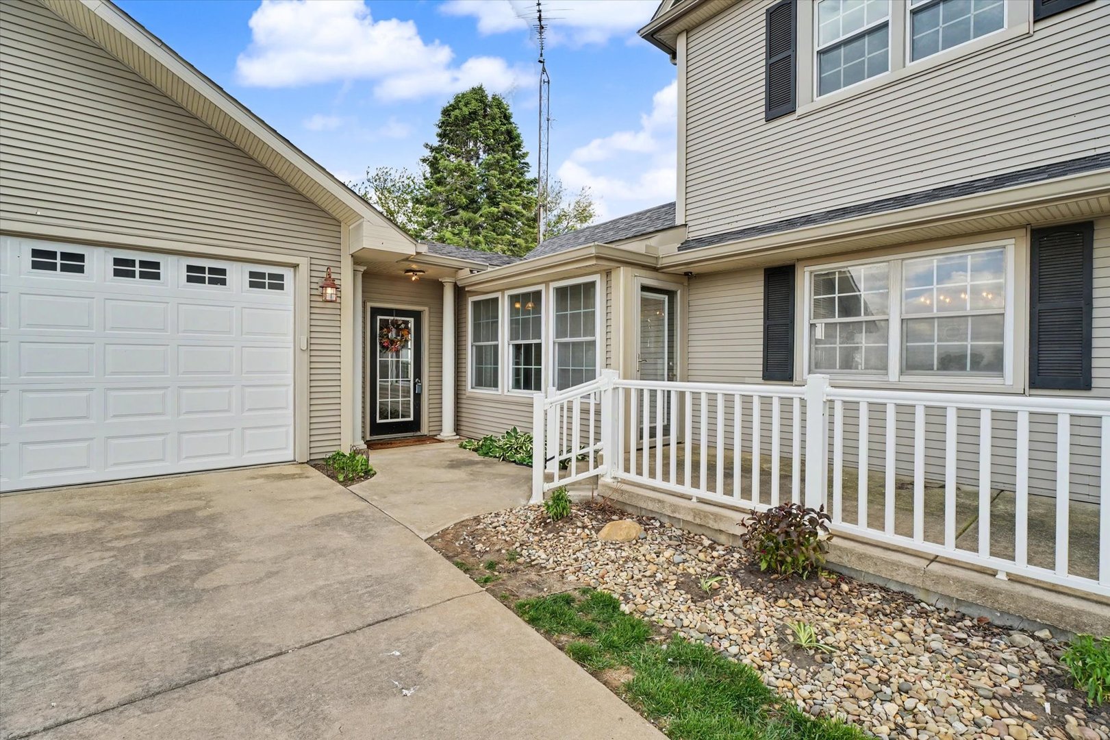2740 County Road 1400 East Rantoul, IL 61866 - Photo 6 of 54