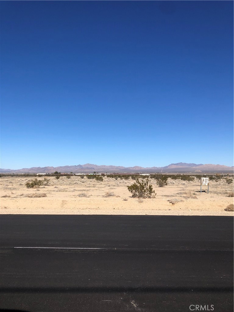 36222 Rabbit Springs Road Lucerne Valley, CA 92356 - Photo 3 of 8 a view of an ocean
