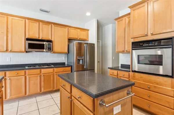 $3,999 | 10222 Arbor Side Drive, Tampa, FL 33647