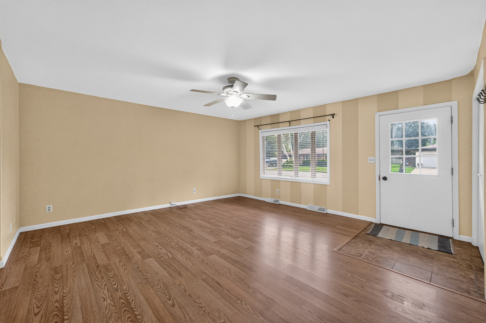311 George Street Sycamore, IL 60178 - Photo 2 of 34 Gallery Image 2