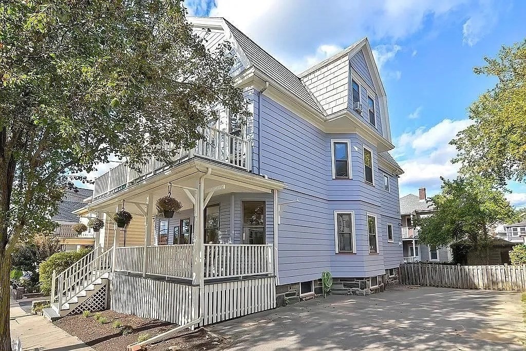 33 Chetwynd Road, Unit 2 Somerville, MA 02144 - Photo 10 of 11