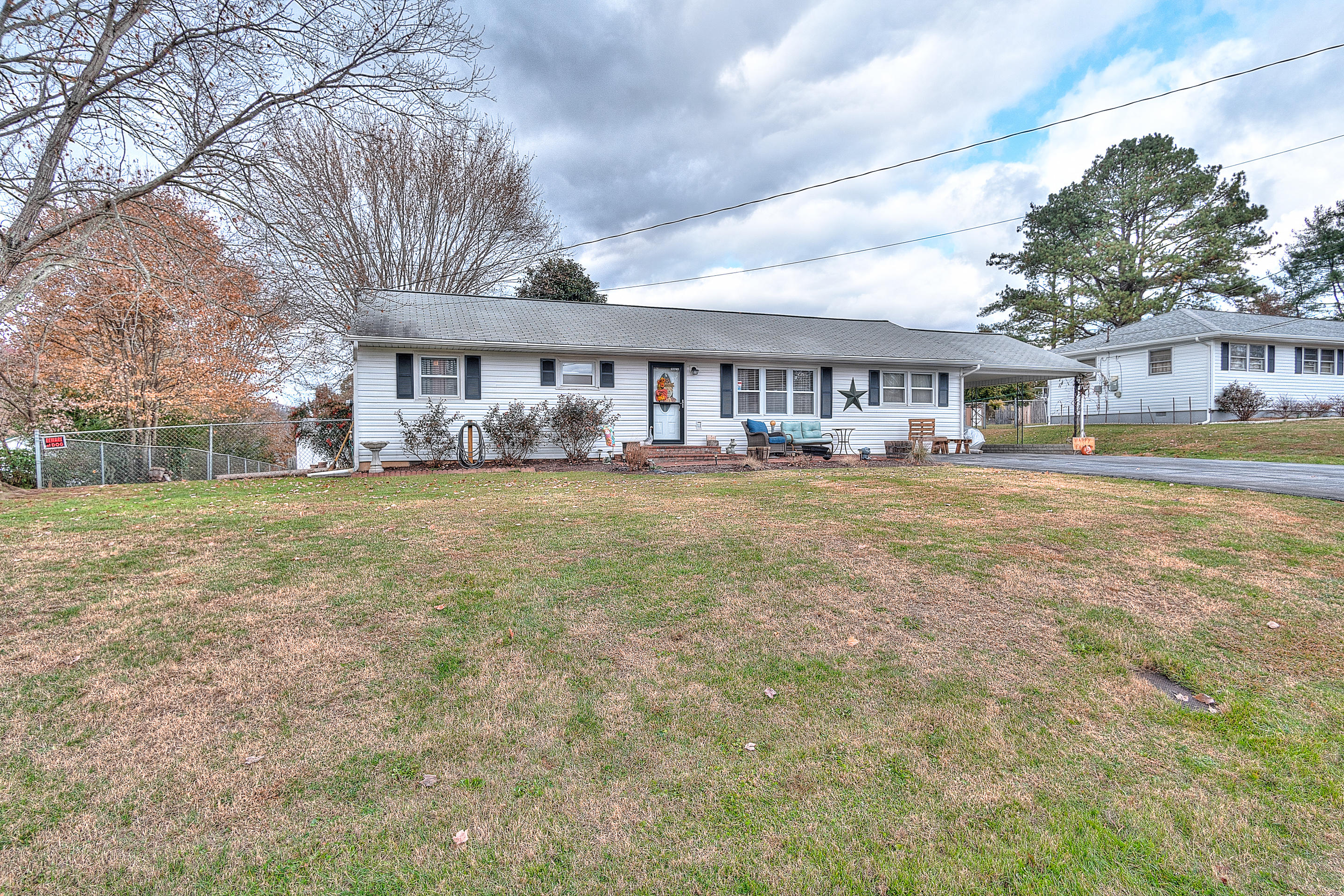 214 Hemlock Road Bristol, TN 37620 - Photo 4 of 31 exterior_mls-11