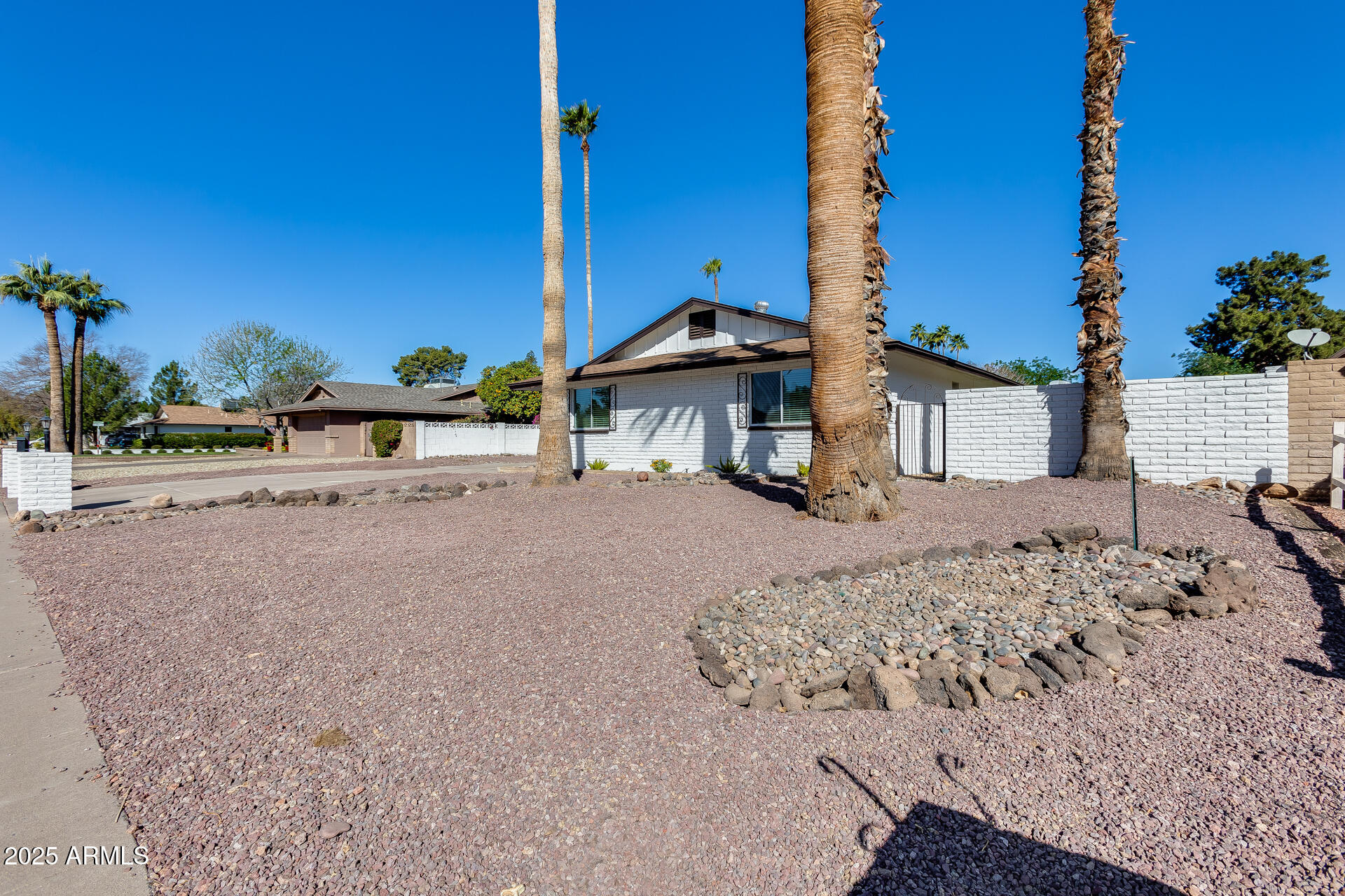 1716 West Butler Drive Phoenix, AZ 85021 - Photo 6 of 74 Gallery Image 6