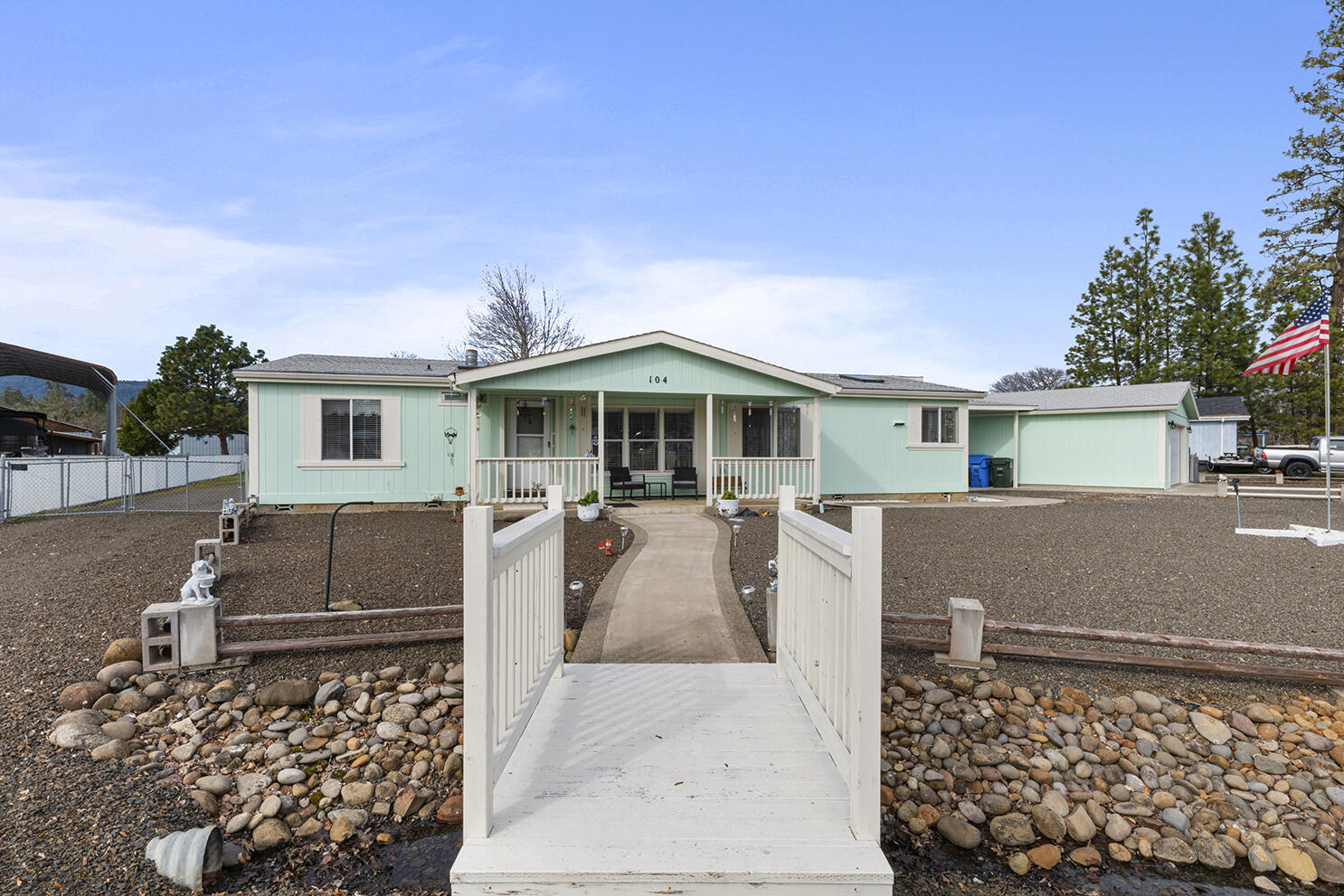 104 Hart Circle Shady Cove, OR 97539 - Photo 20 of 33