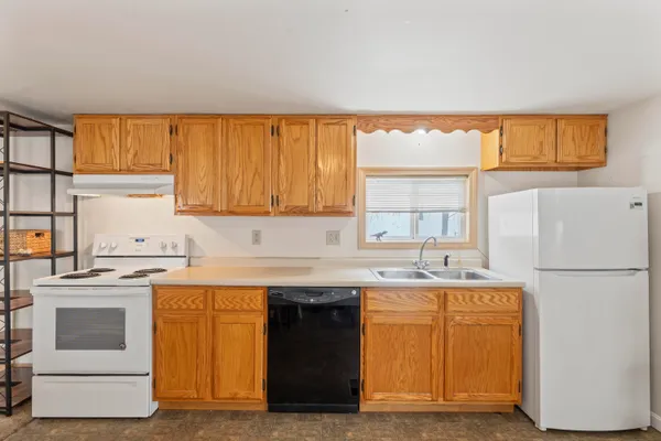 $165,000 | 3 Cross Street, Augusta, ME 04330