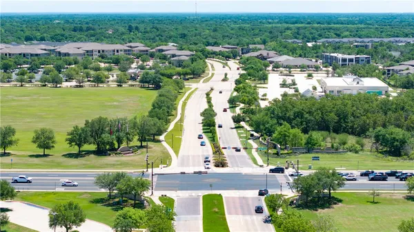 $374,900 | 1580 Copperfield Parkway, College Station, TX 77845