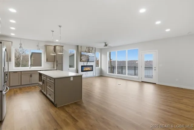 $589,000 | 312 Woodland Point, Linn Creek, MO 65052