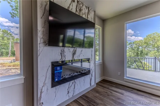 $589,000 | 312 Woodland Point, Linn Creek, MO 65052