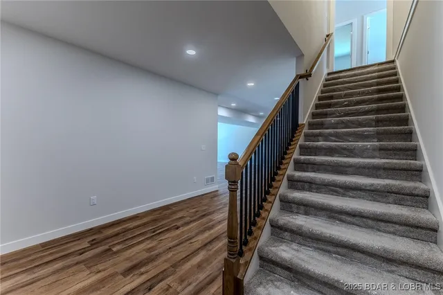 $589,000 | 312 Woodland Point, Linn Creek, MO 65052