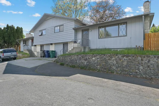 $625,000 | 9907 North Waikiki Road, Unit 9905 N WAIKIKI RD, Spokane, WA 99218