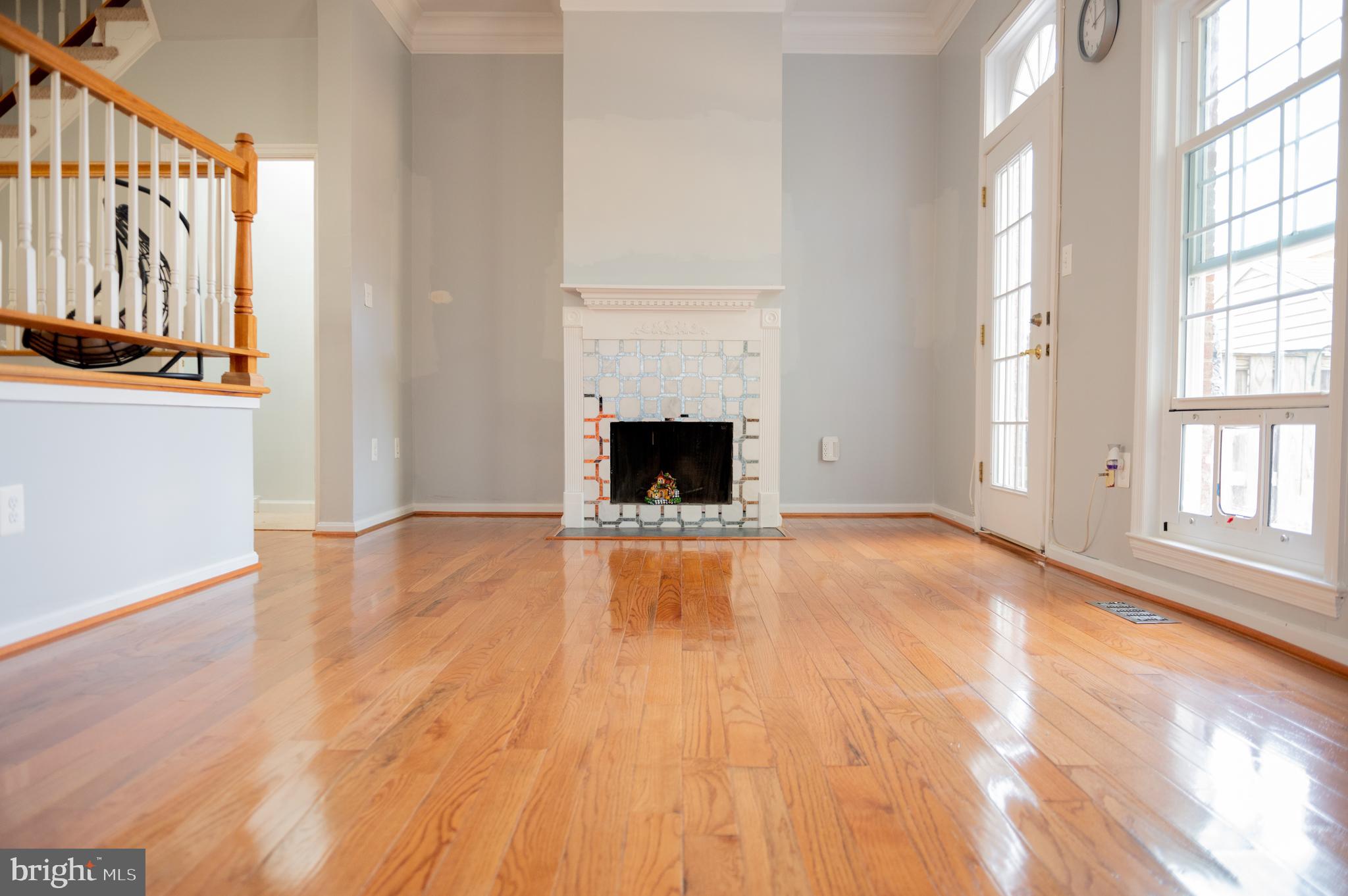 8085 Powderbrook Lane Springfield, VA 22153 - Photo 2 of 29 Living Room