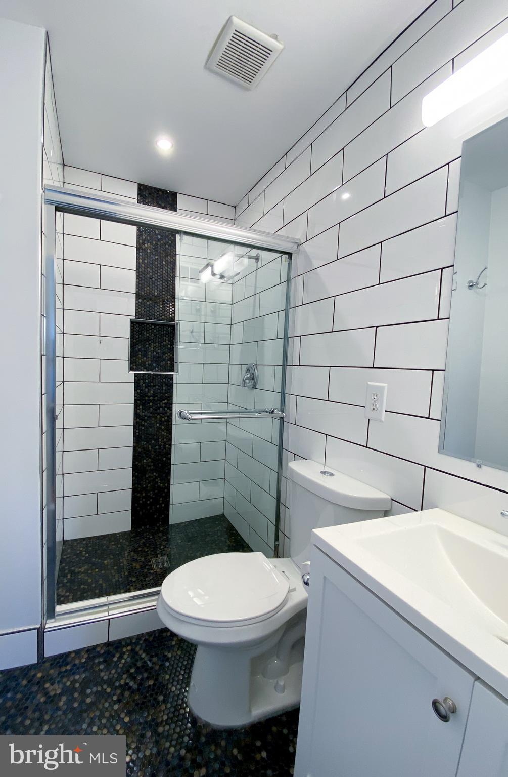 8085 Powderbrook Lane Springfield, VA 22153 - Photo 18 of 29 Bathroom