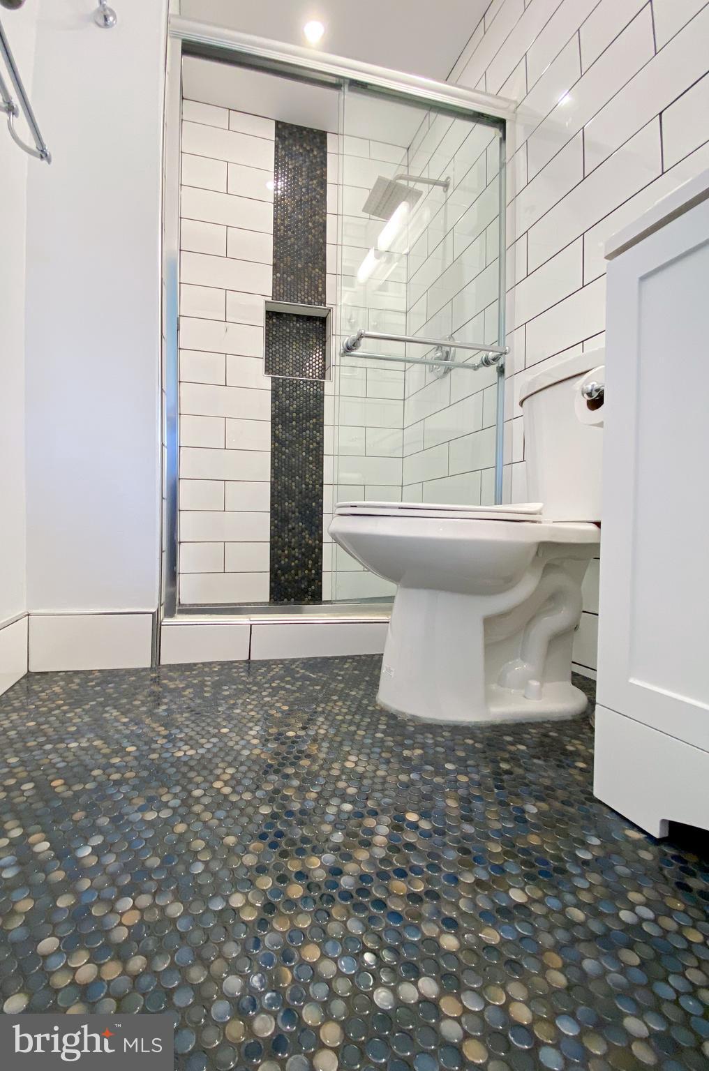 8085 Powderbrook Lane Springfield, VA 22153 - Photo 19 of 29 Bathroom