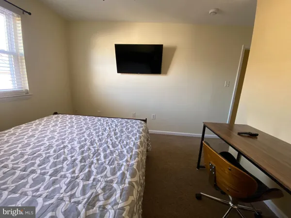 $1,500 | 7416 Rhondda Drive, Unit A, Lorton, VA 22079