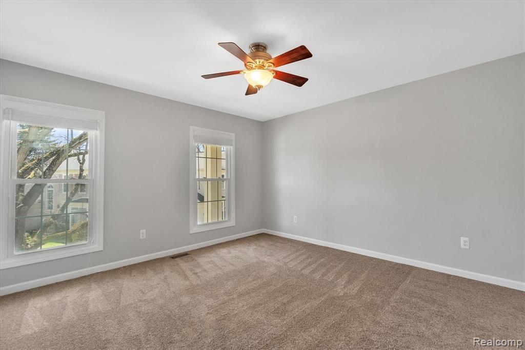 1177 Pine Ridge Court, Unit 135 Rochester Hills, MI 48306 - Photo 25 of 41