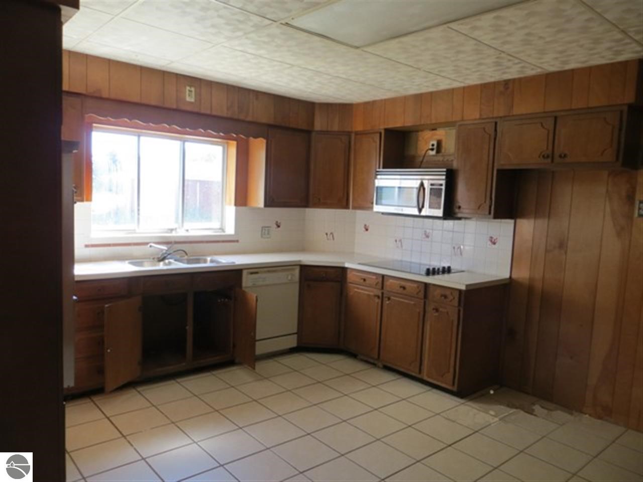 4554 Channel Lake Road West Branch, MI 48661 - Photo 5 of 10 1776824-4.JPG