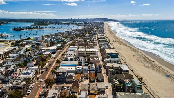 $1,550,000 | 717 San Jose Place, San Diego, CA 92109