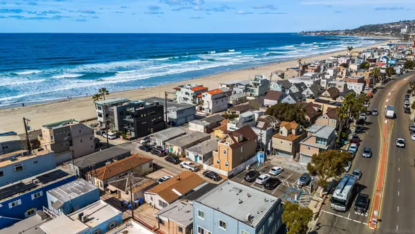 $1,550,000 | 717 San Jose Place, San Diego, CA 92109