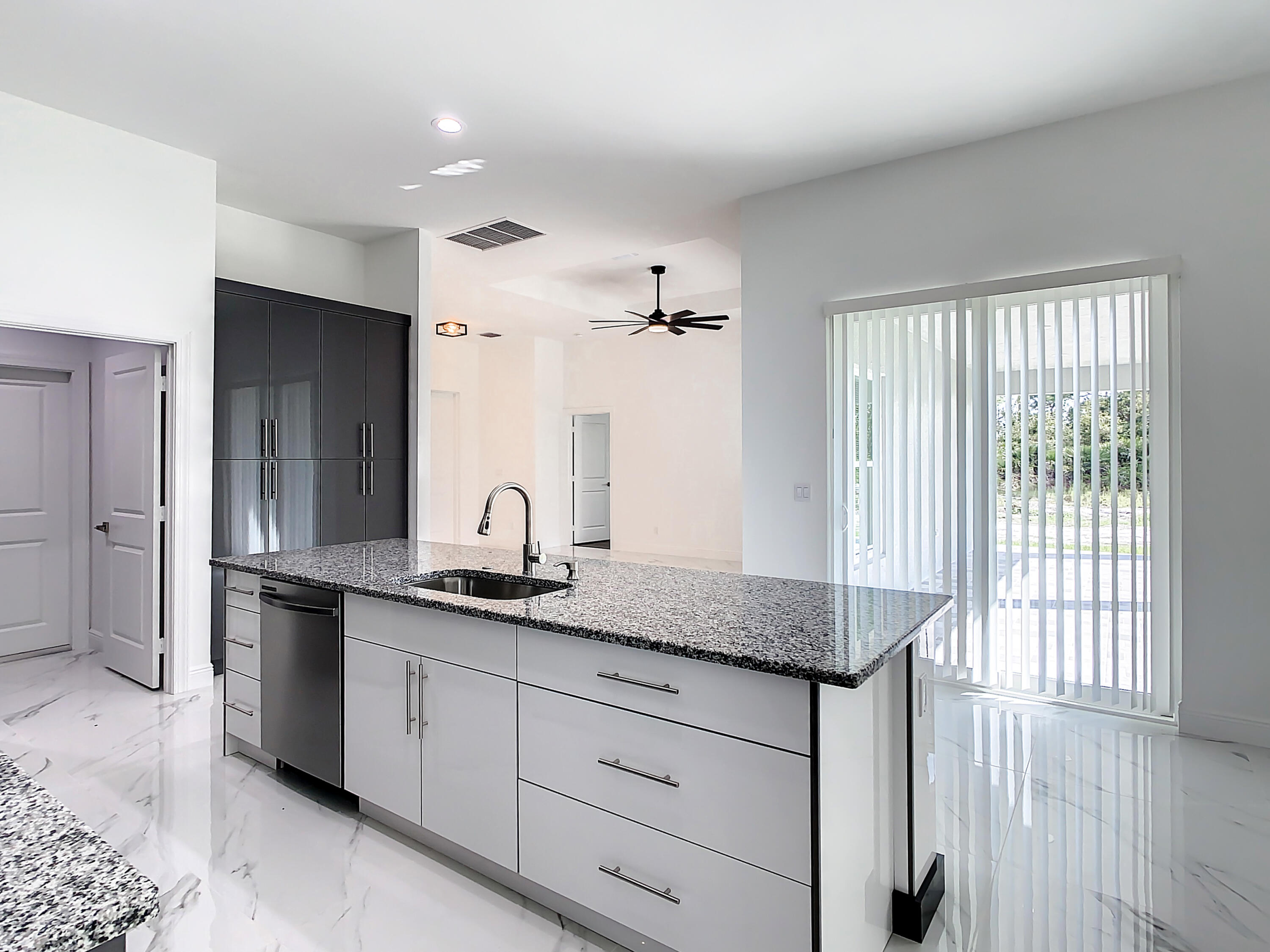 325 Southwest Becker Road Port St. Lucie, FL 34953 - Photo 8 of 31 Island
