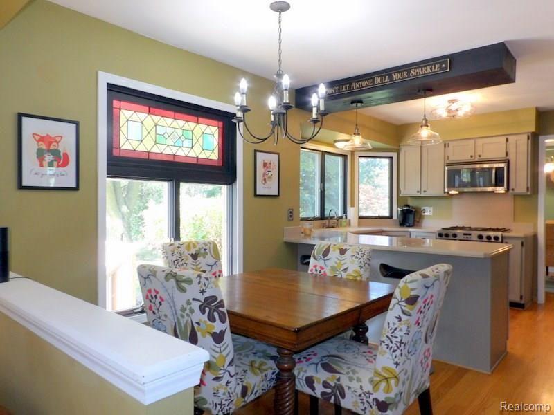 26426 Inkster Road Flat Rock, MI 48134 - Photo 29 of 56 102_4914.JPG