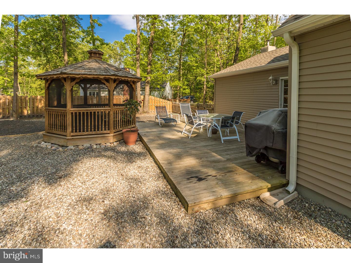33 Wheatsheaf Road Shamong, NJ 08088 - Photo 17 of 18 Exterior Back