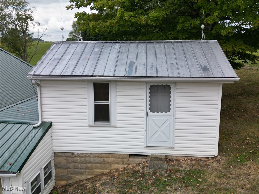 2227 Nobe Road Big Springs, WV 26137 - Photo 10 of 21 Gallery Image 10