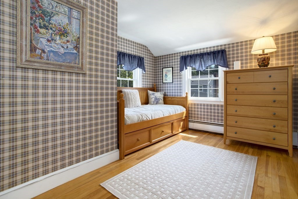 10 Surrey Road Salem, MA 01970 - Photo 17 of 32 Gallery Image 17