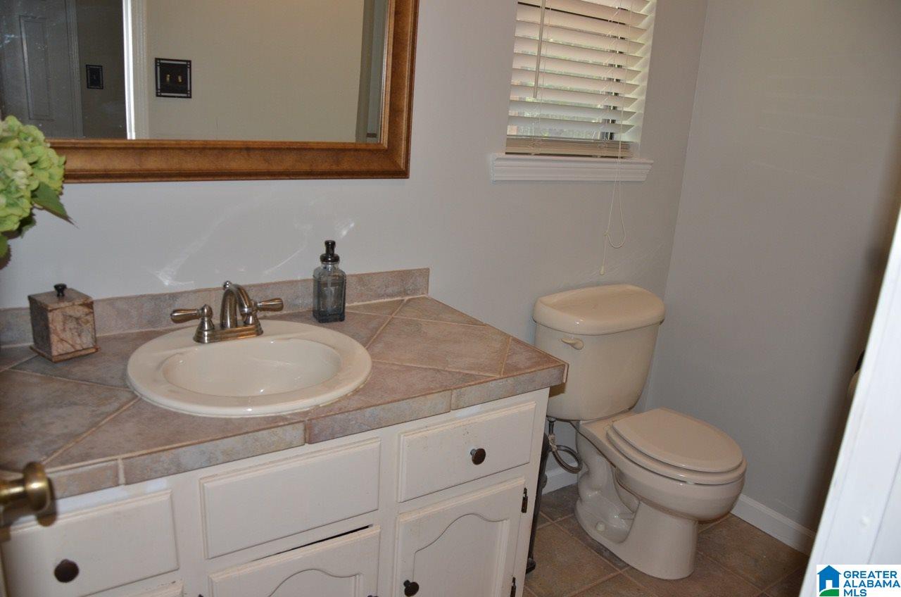 3024 Lindsey Loop Road Bessemer, AL 35022 - Photo 8 of 23