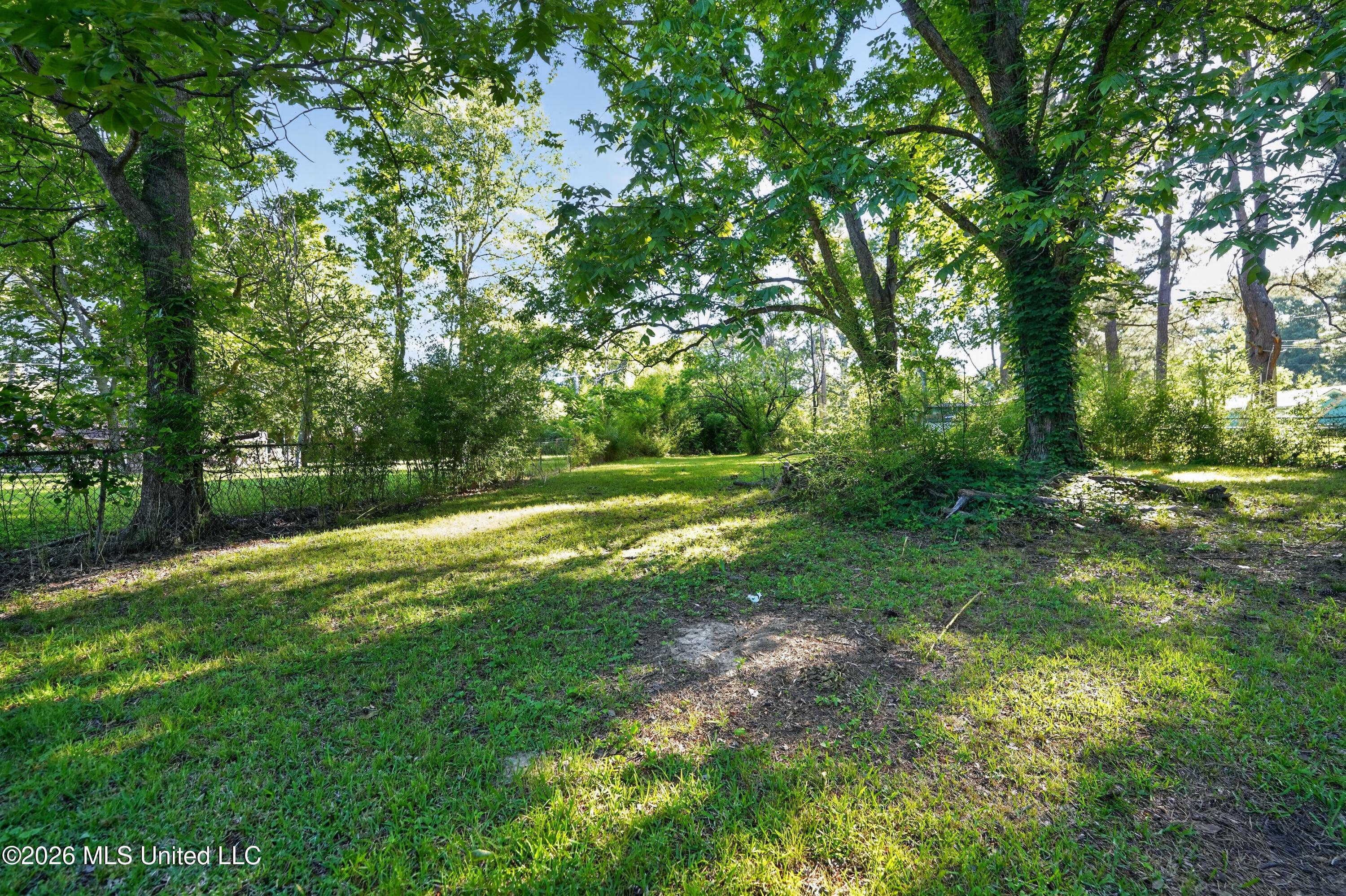 620 Queen Circle Jackson, MS 39209 - Photo 2 of 43 02_620_Queen_Cir-Exterior-6545