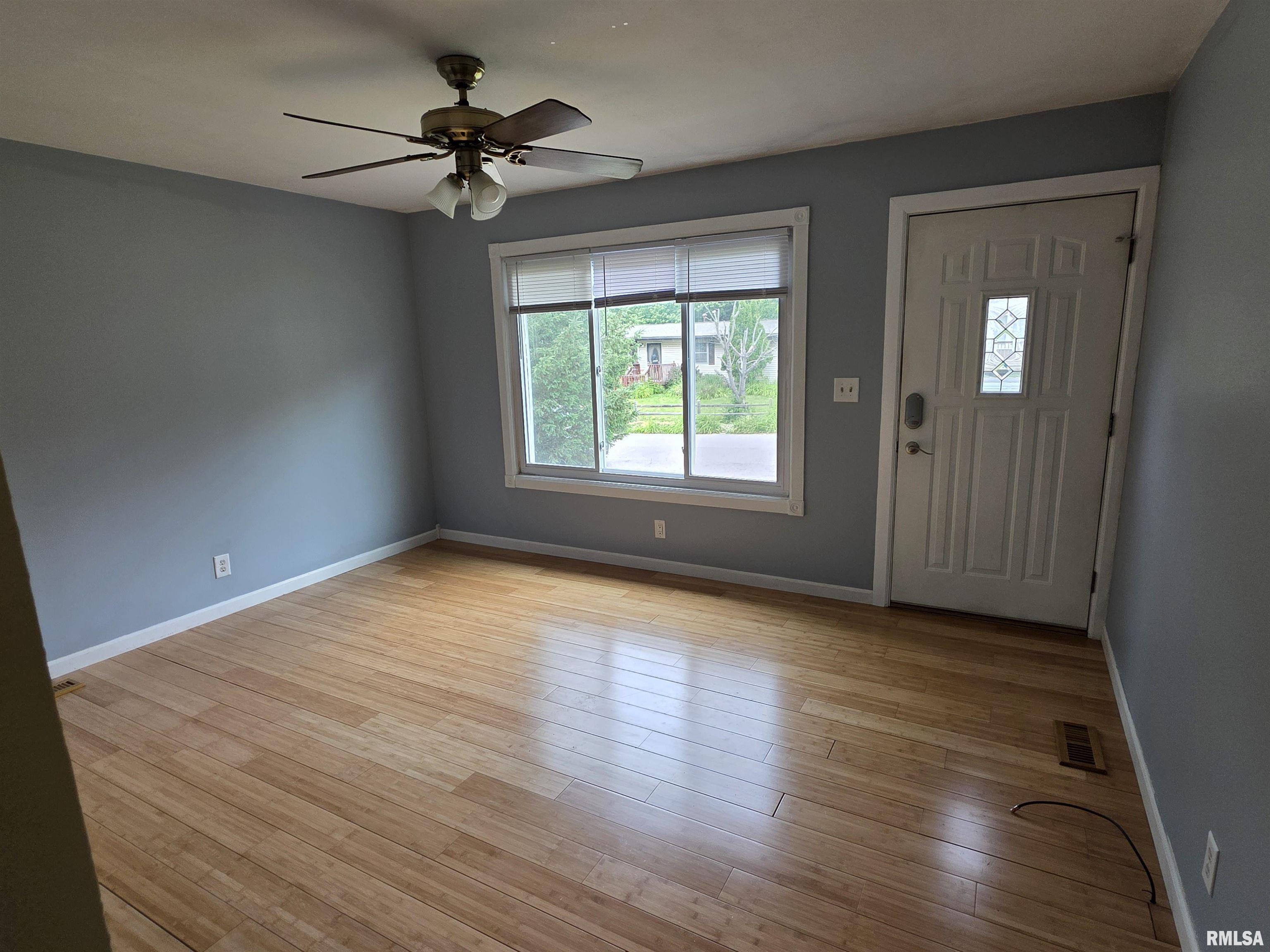 233 Briargate Road Washington, IL 61571 - Photo 6 of 34