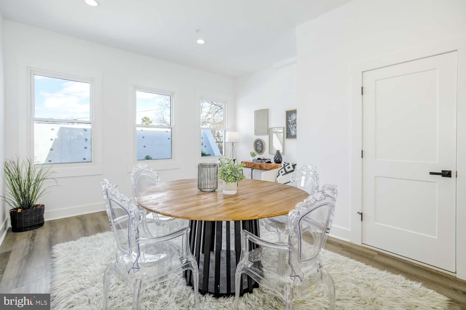 424 Taylor Street Northwest, Unit B Washington, DC 20011 - Photo 15 of 51 a view of a dining room with furniture