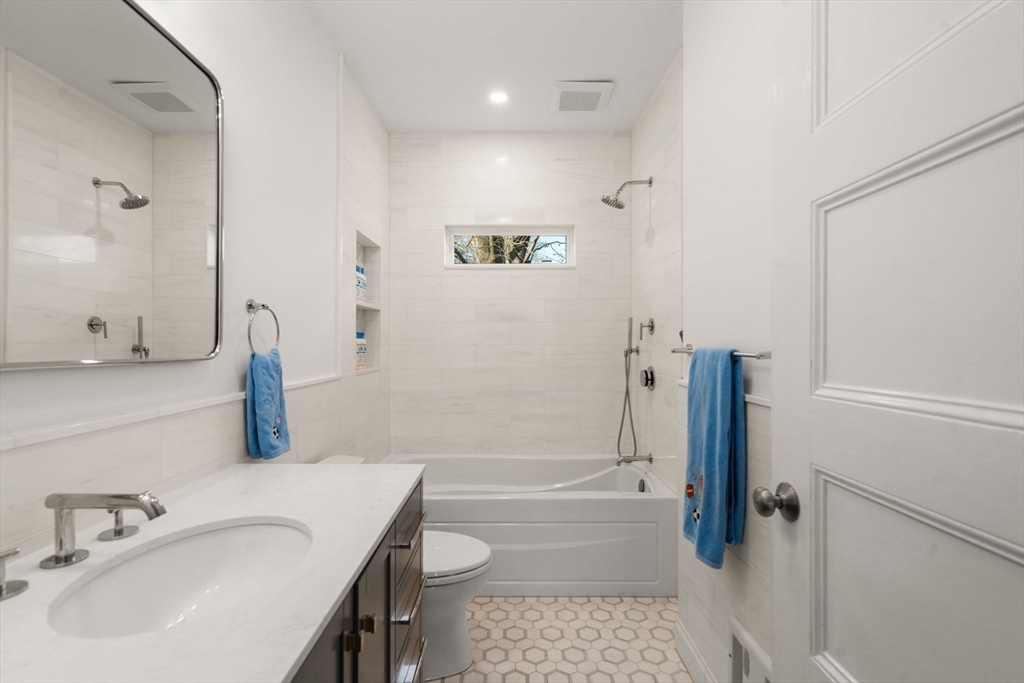 53 Marshall Street Newton, MA 02459 - Photo 15 of 27