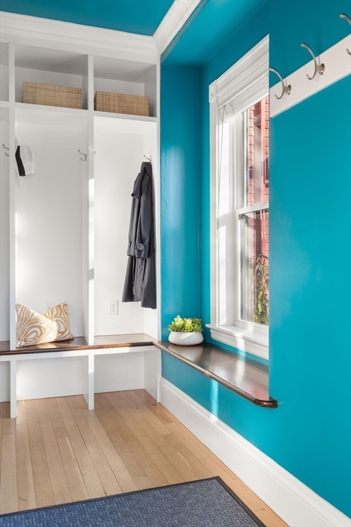 53 Marshall Street Newton, MA 02459 - Photo 10 of 27