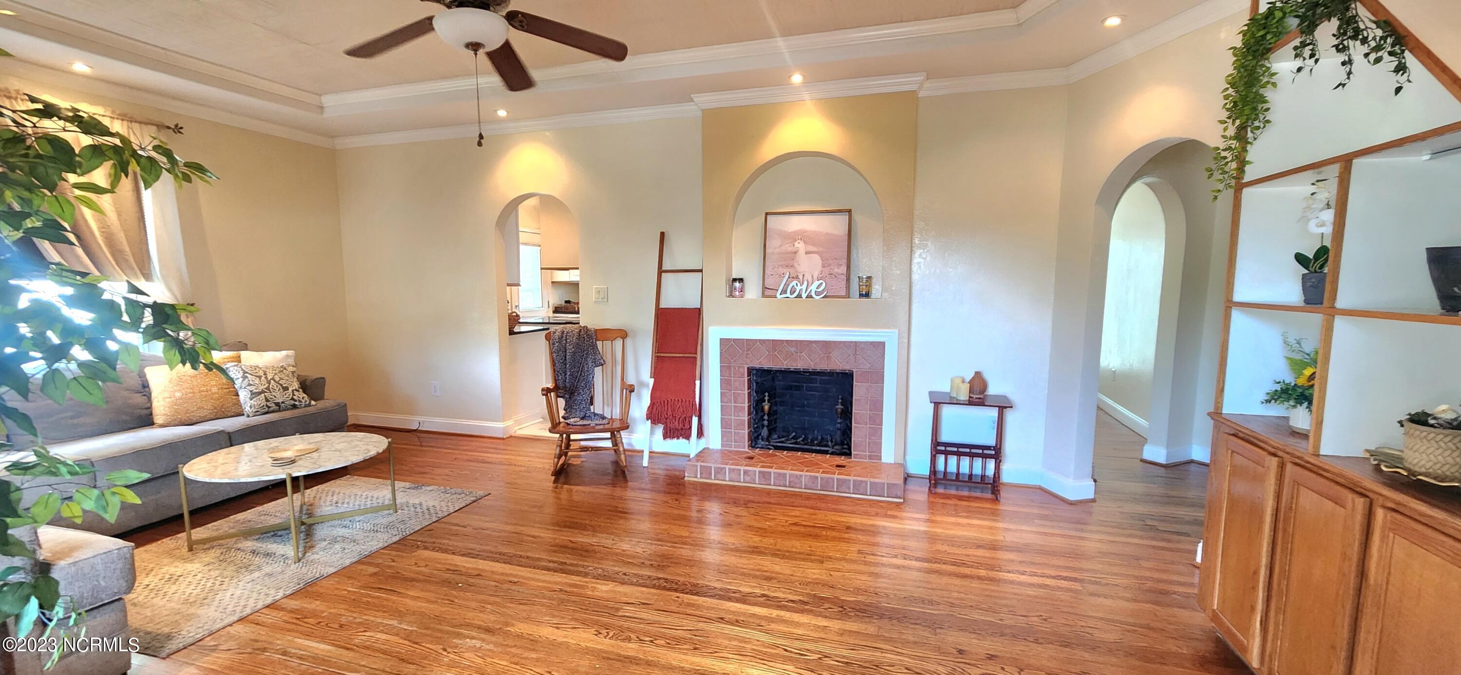 910 Maple Street Elizabeth City, NC 27909 - Photo 3 of 39 20230729_114148