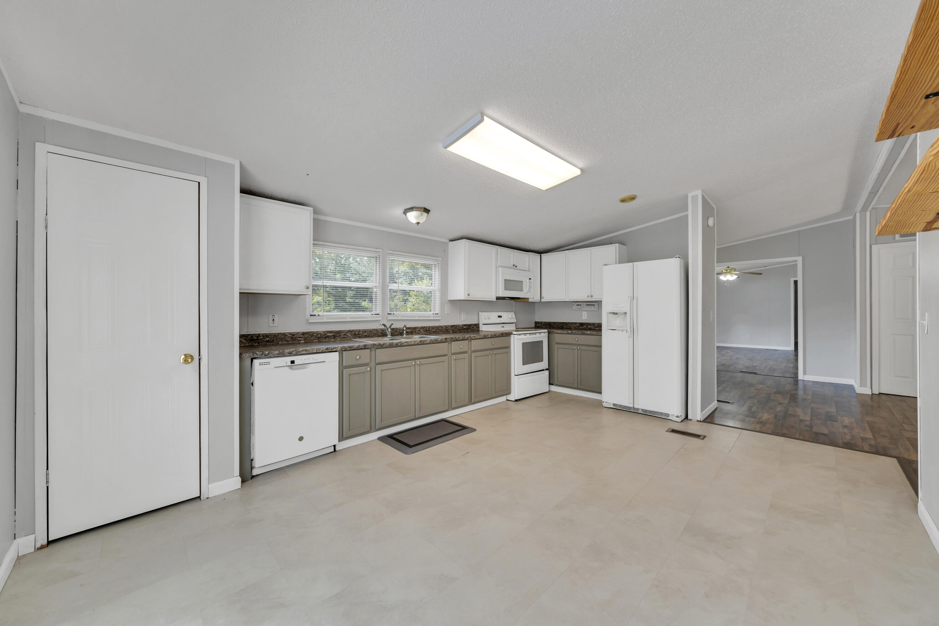 369 Smith Road Bassett, VA 24055 - Photo 13 of 32 13-MIB05325