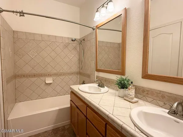 $5,700 | 2659 Capella Way, Thousand Oaks, CA 91362