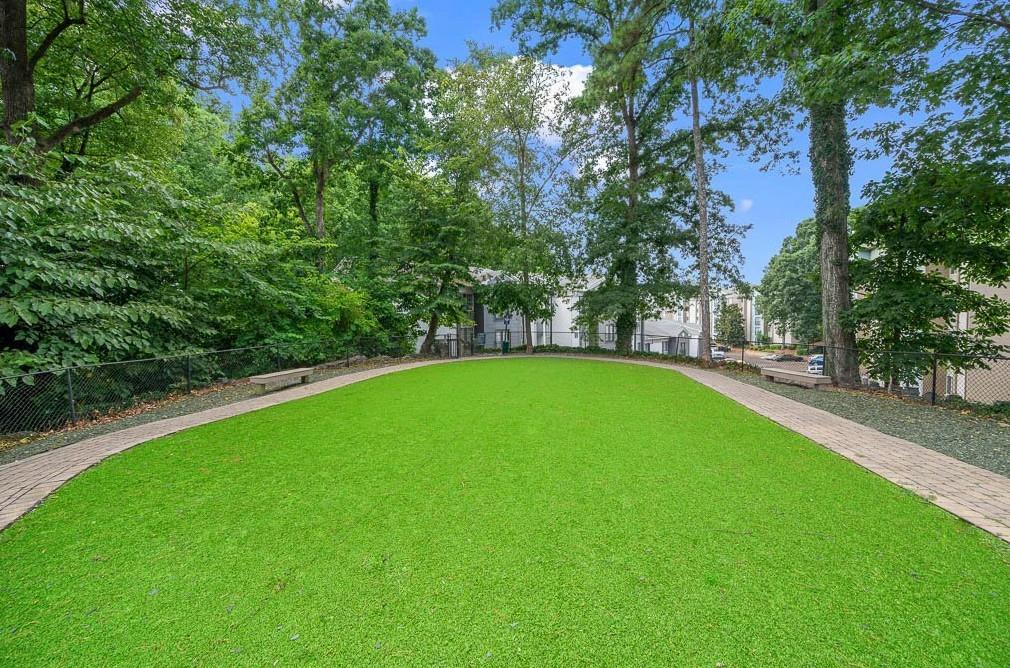 5555 Roswell Road Northeast, Unit 13 Sandy Springs, GA 30342 - Photo 18 of 23