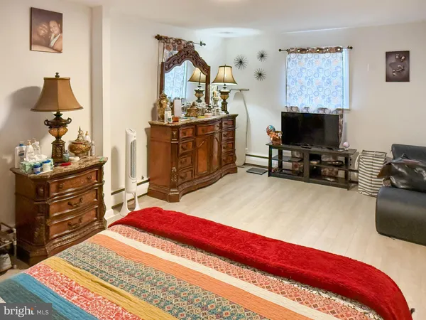 $660,000 | 131-133 St Charles Street, Drexel Hill, PA 19026