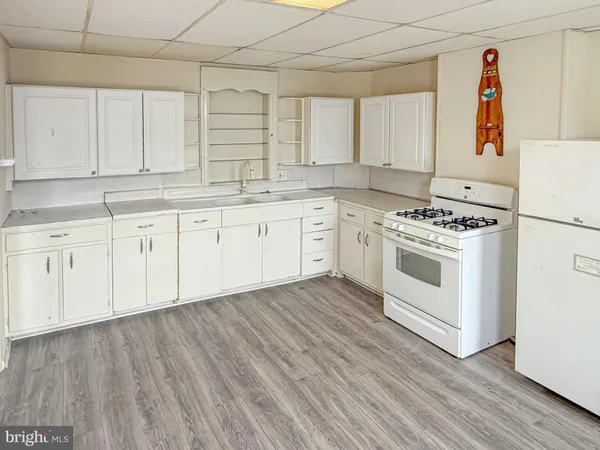 $660,000 | 131-133 St Charles Street, Drexel Hill, PA 19026